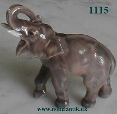 Elefant uden konsol, - H. 6.5 cm. - 750.-